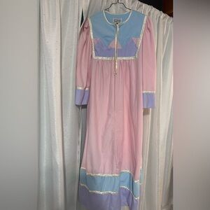 Saybury Light Blue robe/gown